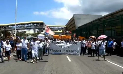 
				
					Agentes de saúde e profissionais de enfermagem fazem protestos por pisos salariais em Salvador
				
				