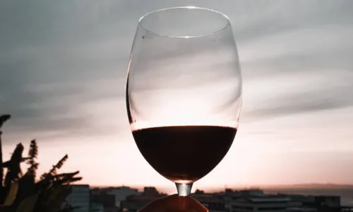 
				
					Conheça 5 lugares para apreciar um bom vinho em Salvador 
				
				