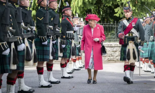 
				
					Rainha Elizabeth II morre aos 96 anos
				
				