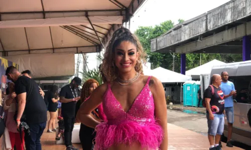 
				
					Ju Paiva mete dança no Salvador Fest e adianta novidades na carreira: 'Tem muita coisa para acontecer'
				
				