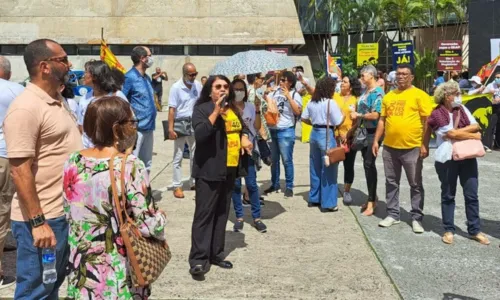 
				
					Governo da Bahia paga R$ 1,041 bilhão dos precatórios do Fundef; APLB recorre valor depositado
				
				
