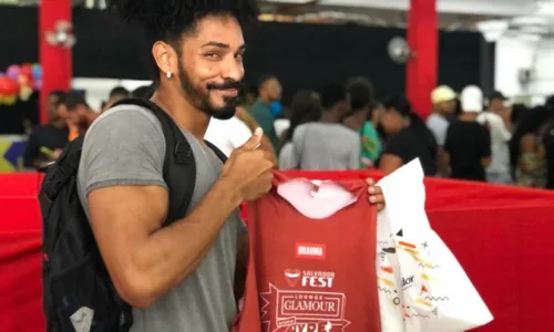 
				
					Salvador Fest inicia nesta quinta-feira (15) entrega de camisas ao som de La Fúria
				
				