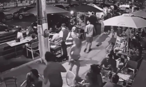 
				
					Clientes confundem turma de crossfit com arrastão e fogem de bar; veja vídeo
				
				