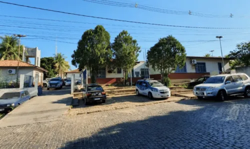 
				
					Mulher é morta a golpes de barra de ferro e companheiro é procurado na Bahia
				
				