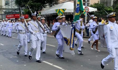 
				
					FOTOS: confira imagens da festa do 7 de setembro em Salvador
				
				