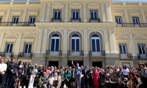 
				
					Quatro anos após incêndio, Museu Nacional apresenta fachada restaurada e tem programação
				
				