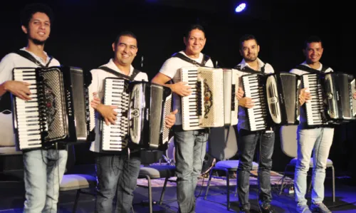 
				
					Liderado pelo sanfoneiro Targino Gondim, Quinteto Sanfônico do Brasil se apresenta em Salvador neste final de semana
				
				