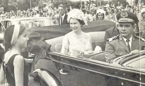 
				
					Visita ao Mercado Modelo e berimbau de presente: relembre passagem da rainha Elizabeth II por Salvador
				
				