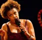 
                  'Parem de falar mal da rotina', peça de Elisa Lucinda, terá sessão única em Salvador
