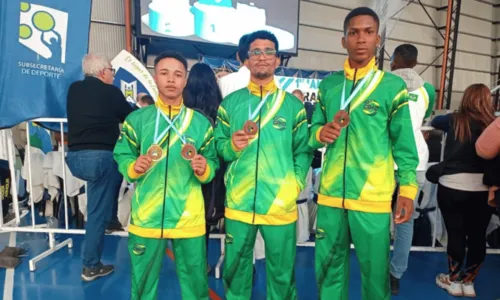 
				
					Garotos de comunidade quilombola baiana conquistam medalhas em Mundial de Karatê
				
				
