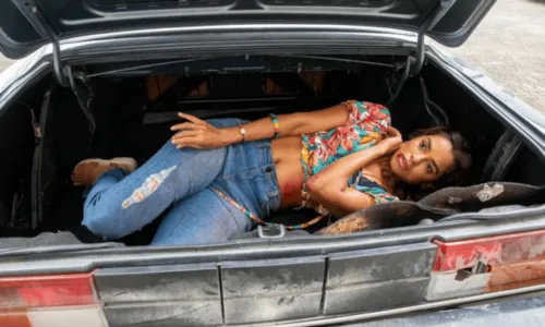 
				
					Brisa, de 'Travessia', é a quarta protagonista de Gloria Perez a se esconder em carro; relembre
				
				
