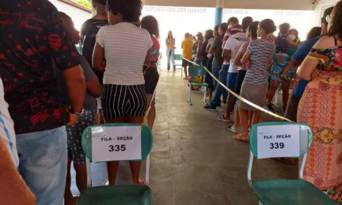 
				
					Segundo turno das eleições tem movimento intenso em zonas eleitorais da Bahia
				
				