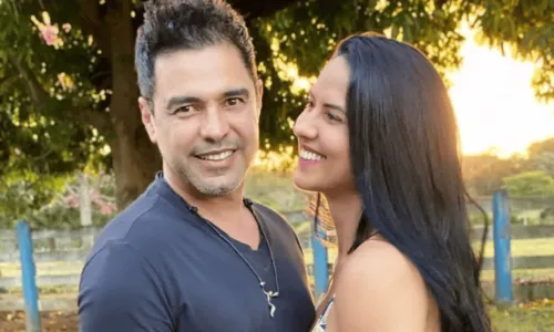 
				
					Zezé Di Camargo revela planos para ter filhos com Graciele Lacerda: 'Dá para fazer muitos Camarguinhos'
				
				