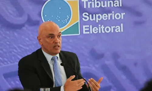 
				
					Presidente do TSE, Alexandre de Moraes descarta estender horário da votação após operações da PRF
				
				