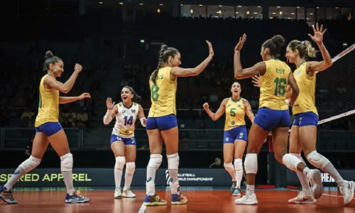 
				
					Brasil vai às quartas após virar contra Bélgica no Mundial de Vôlei
				
				