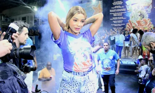 
				
					Ludmilla é anunciada como intérprete da Beija Flor no Carnaval de 2023
				
				