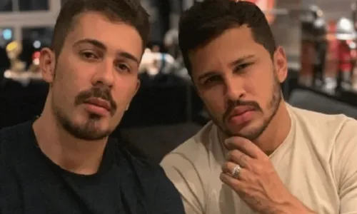 
				
					Carlinhos Maia e Lucas Guimarães anunciam separação após 13 anos de relacionamento: 'Caminhos diferentes'
				
				
