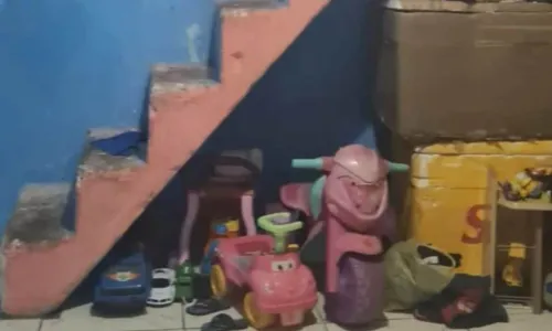 
				
					Criança de três anos morre após cair de escada no Engenho Velho da Federação, bairro de Salvador
				
				