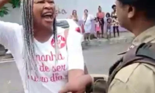 
				
					Deputada Olivia Santana discute com policiais militares, que acusam boca de urna; vídeo
				
				