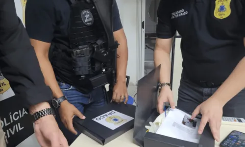 
				
					Polícia Civil faz operação contra crimes de extorsão e sequestro em Salvador
				
				