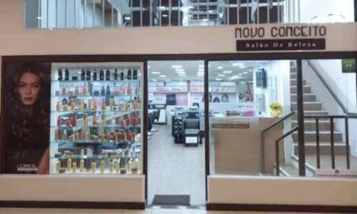 
				
					Outubro Rosa: salão faz cortes gratuitos em troca de doação de cabelo para confecção de perucas
				
				