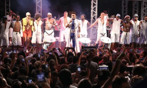 
				
					Timbalada anuncia retorno dos ensaios no Candyall Guetho Square, em Salvador
				
				