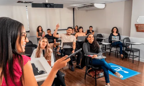 
				
					Projeto 'Imersão em Direito' abre inscrições gratuitas para estudantes do ensino médio; confira
				
				