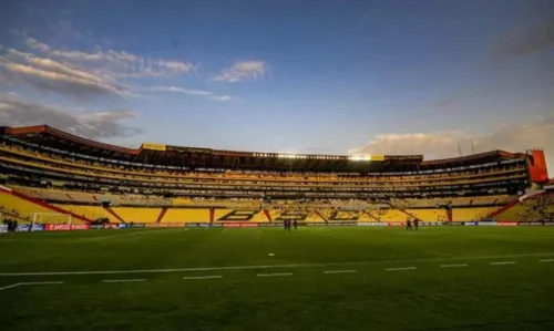 
				
					Equador declara 'alerta amarelo' em vulcão às vésperas da final da Libertadores
				
				