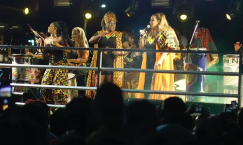 
				
					Lançamento da Timbaladies, banda feminina da Timbalada, marca primeiro dia da Expo Carnaval Brazil
				
				