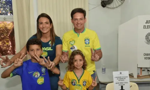 
				
					Candidatos ao governo da Bahia votam em Salvador; confira
				
				