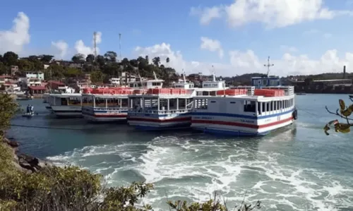 
				
					Travessia Salvador-Mar Grande faz parada de 2h30 nesta terça-feira (11); veja programação
				
				