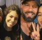 
                  Pai da ex-'BBB' Maria faz as pazes com a filha e posta foto em sauna gay no RJ