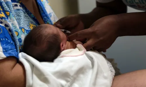 
				
					Covid-19: cadastramento para vacinação de crianças entre seis meses e 2 anos com comorbidades é iniciada em Salvador
				
				