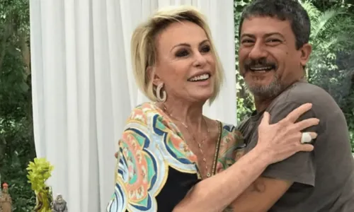 
				
					Morte de Tom Veiga completa dois anos e Ana Maria Braga desabafa: 'Saudade'
				
				