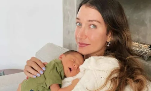 
				
					Gabriela Pugliesi revela internação do filho com sete dias de vida: ‘Me peguei aflita’
				
				