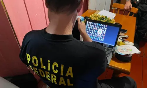 
				
					Polícia Federal cumpre mandados de busca e apreensão contra abuso sexual infantil na Bahia e mais dois estados
				
				