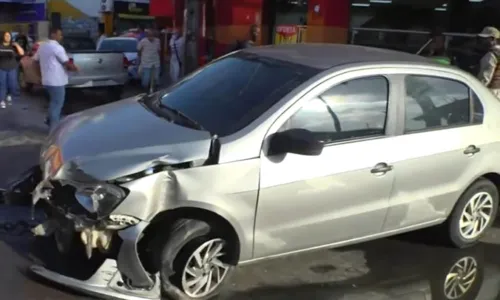 
				
					Perseguições policiais na manhã desta terça (1) terminam em acidentes em Salvador
				
				