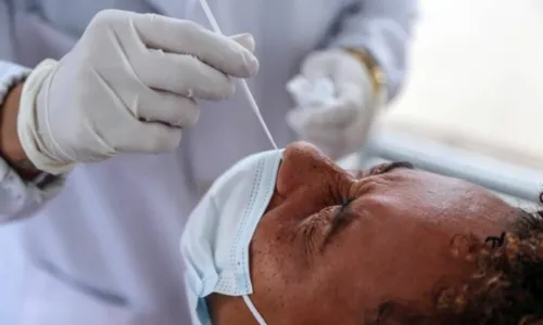 
				
					'Dia D' de vacinação tem mais de 10 mil imunizados supera mês de agosto
				
				