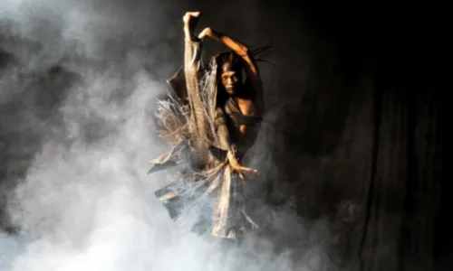 
				
					De Resenha: Balé Folclórico da Bahia se recria em sua própria essência
				
				