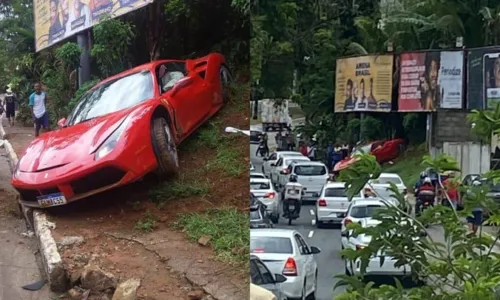 
				
					Vídeo: Motorista perde controle de Ferrari avaliada em quase de R$ 3 milhões e invade calçada em Salvador
				
				