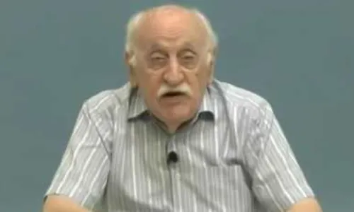 
				
					Aos 90 anos, morre no Rio o físico Herch Moysés Nussenzveig
				
				