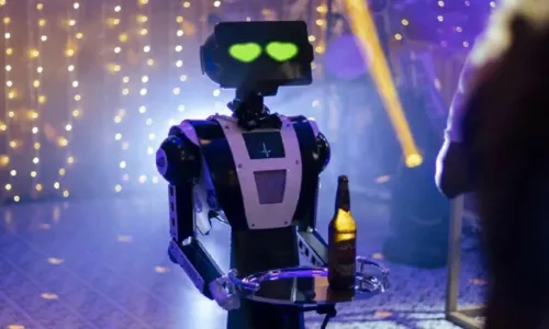 
				
					Garçom-robô chega a famoso bar de 'Travessia'
				
				