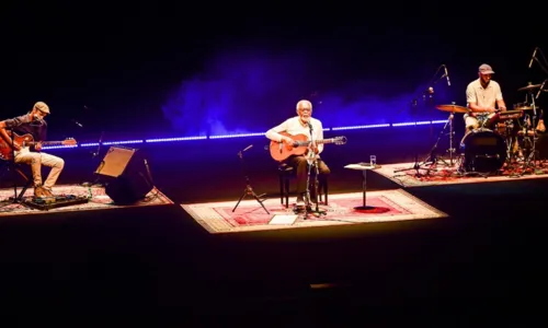 
				
					Famosos prestigiam Gilberto Gil em show no Teatro Sérgio Cardoso, em São Paulo; confira
				
				