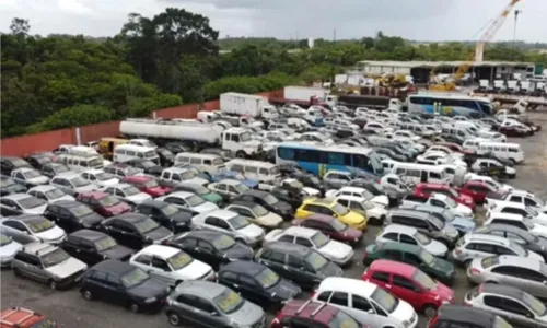 
				
					Mais de 2 mil veículos serão leiloados na Bahia pela PRF
				
				