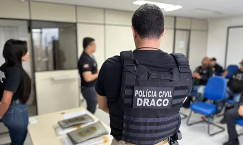 
				
					Polícia Civil faz operação contra grupo suspeito de sonegar mais de R$100 milhões na Bahia
				
				