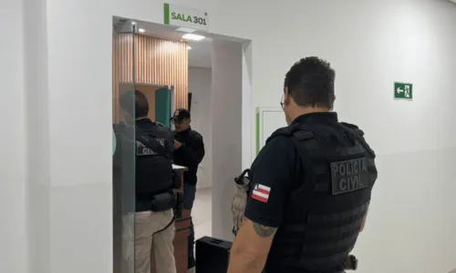 
				
					Polícia Civil faz operação de combate a crimes relacionados a consórcios no sudoeste da Bahia
				
				