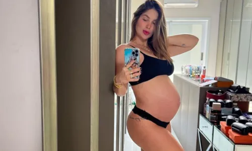 
				
					Virginia Fonseca surpreende com barriga negativada 18 dias após dar à luz; confira
				
				