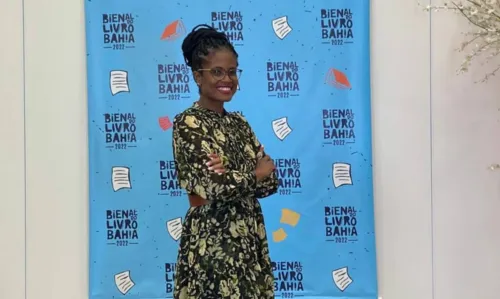 
				
					Com público de 20 mil pessoas, 3º dia de Bienal do Livro Bahia contou com Djamila Ribeiro e Thainá Muller entre os destaques
				
				