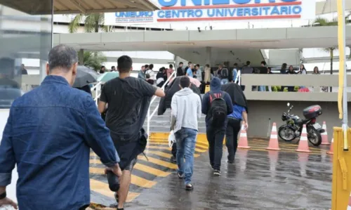 
				
					Provas do Enade são aplicadas hoje em todo o país
				
				