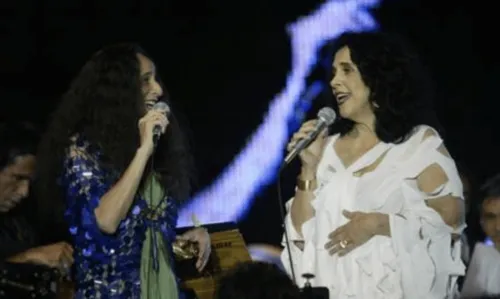 
				
					Maria Bethânia chora ao lamentar morte da amiga Gal Costa: 'Nunca pensei em falar sobre a dor de perdê-la'
				
				